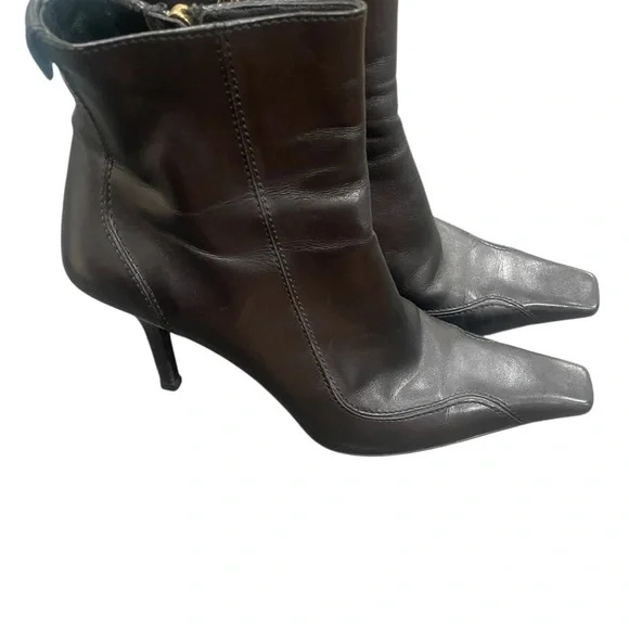 Gucci Black Leather Heeled Boots - Picture 10 of 11